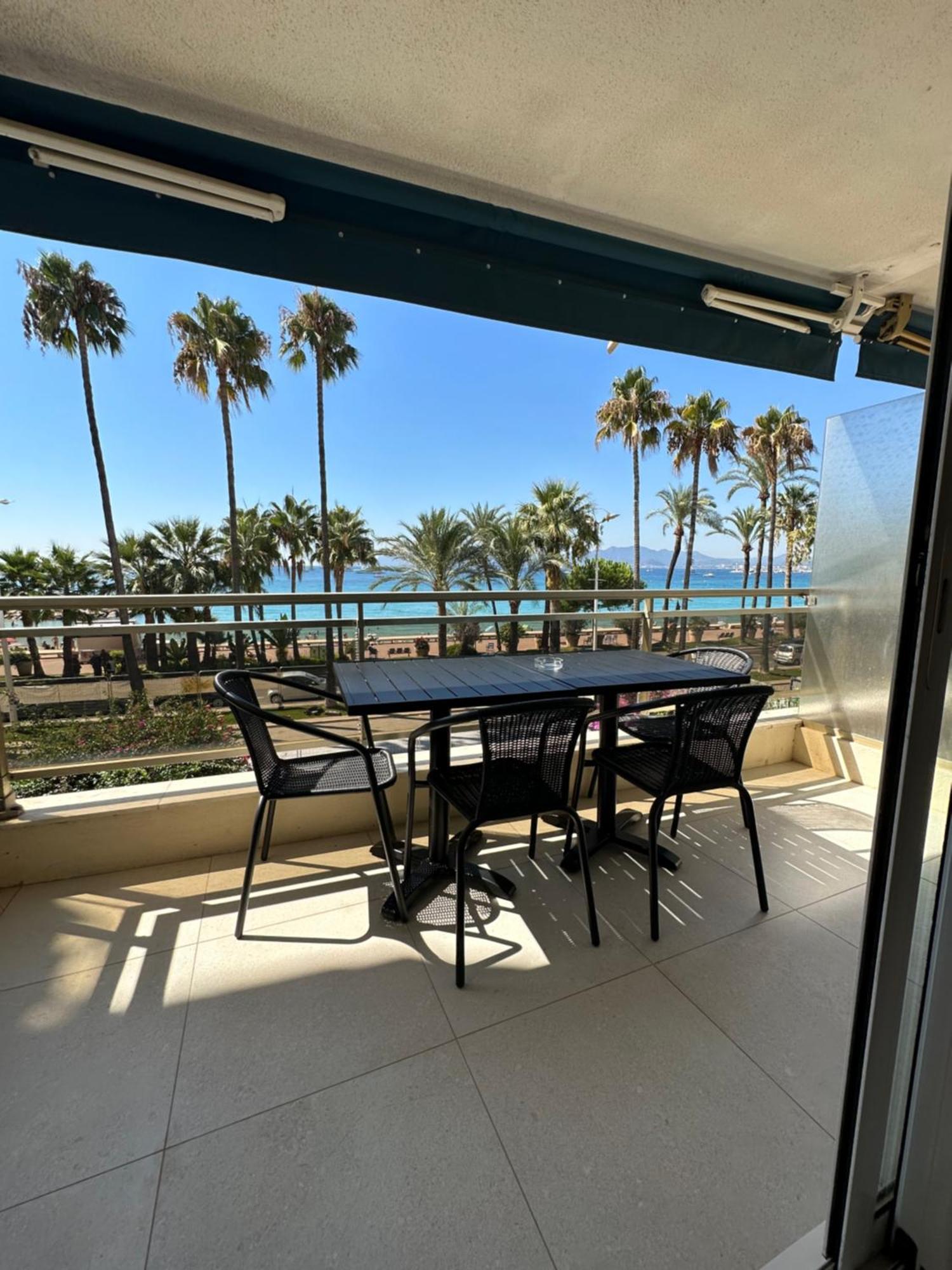 Front de mer, croisette,cannes,prés du Martinez Exterior foto